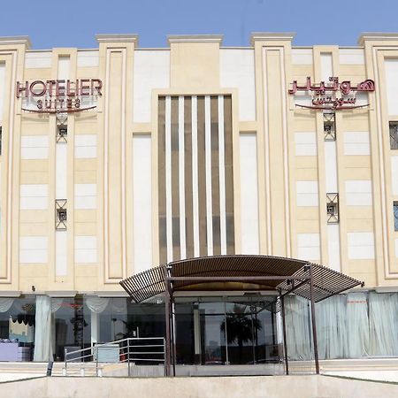 Hotelier Suites Рияд Екстериор снимка