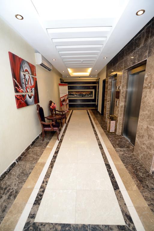 Hotelier Suites Рияд Екстериор снимка