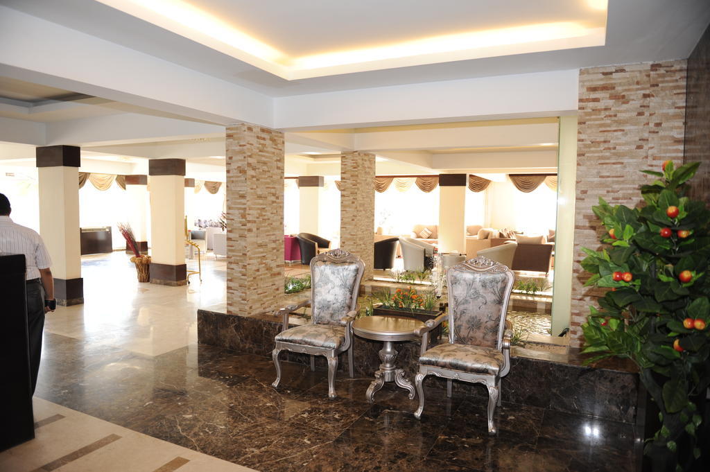 Hotelier Suites Рияд Екстериор снимка
