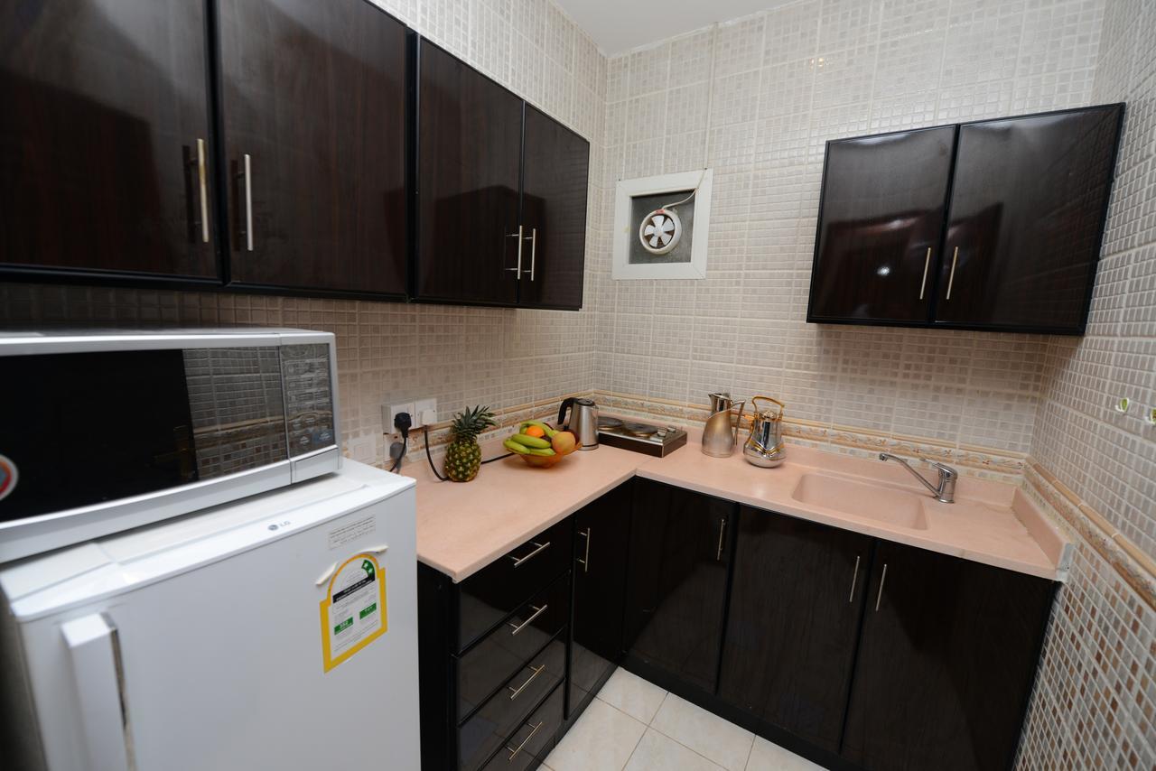 Hotelier Suites Рияд Екстериор снимка